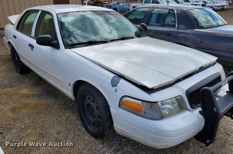 image for item GW9773 2006 Ford Crown Victoria Police Interceptor