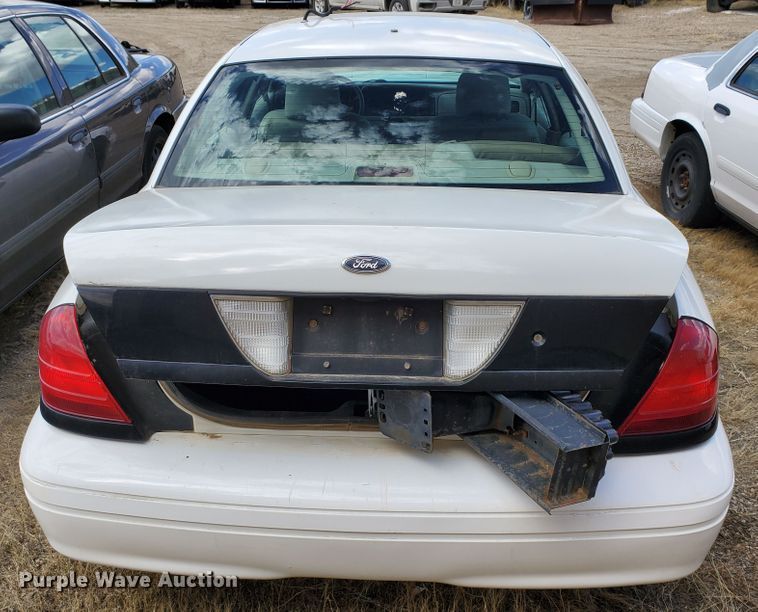 image for item GW9773 2006 Ford Crown Victoria Police Interceptor