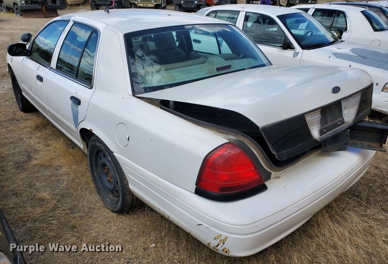 image for item GW9773 2006 Ford Crown Victoria Police Interceptor
