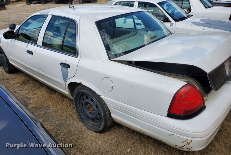 image for item GW9773 2006 Ford Crown Victoria Police Interceptor