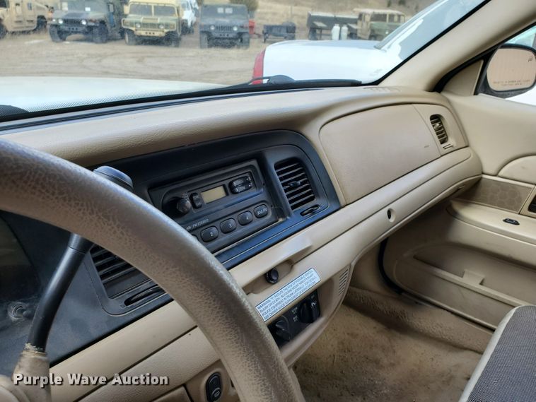 image for item GW9773 2006 Ford Crown Victoria Police Interceptor