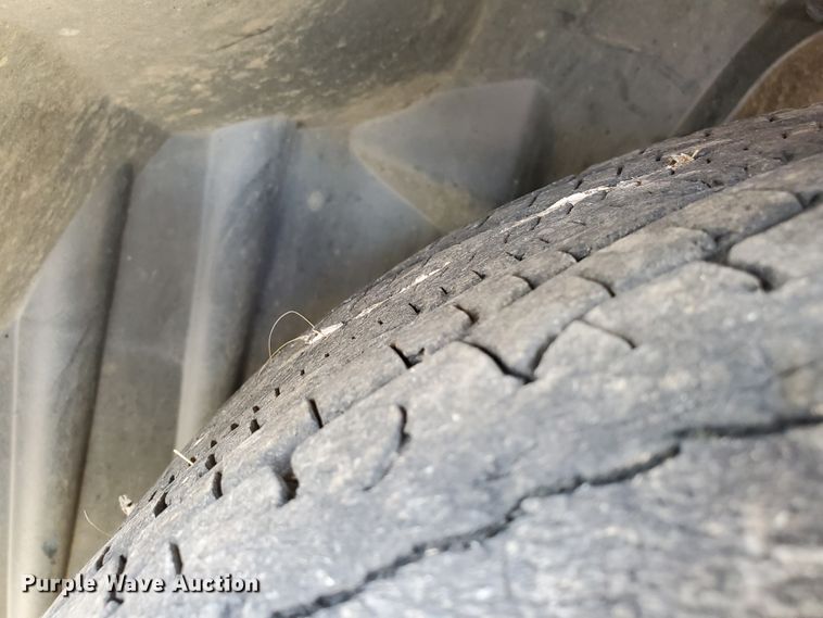 image for item GW9774 2004 Ford Crown Victoria Police Interceptor