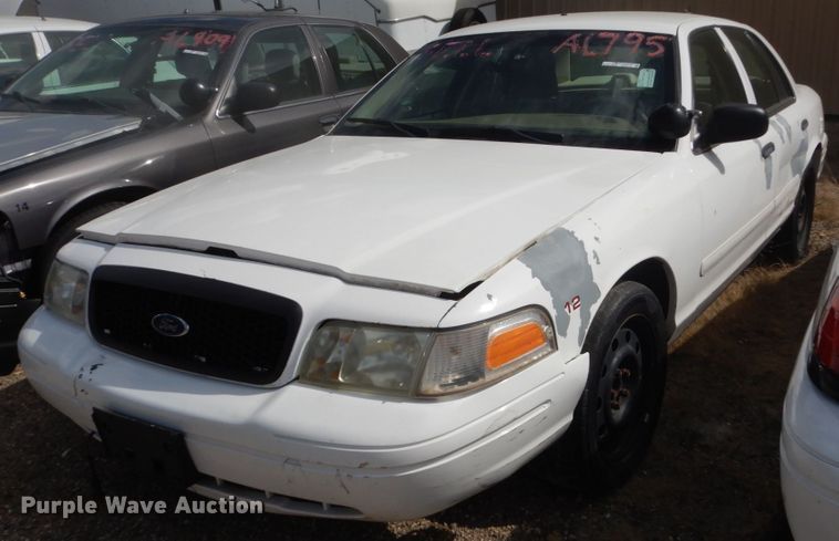 image for item GW9775 2006 Ford Crown Victoria Police Interceptor