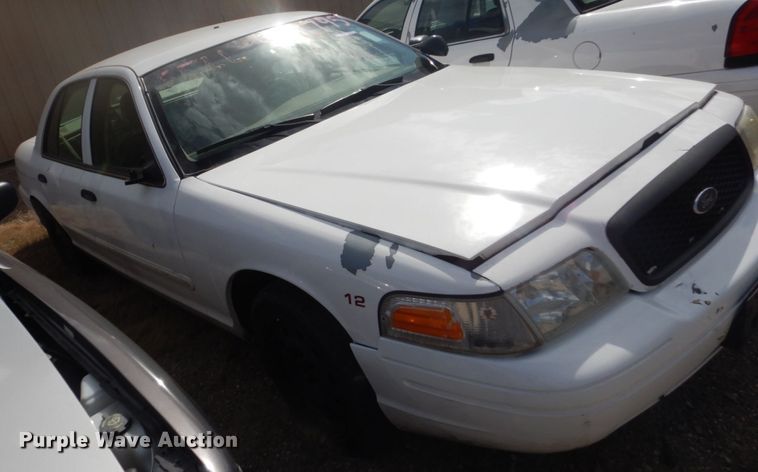 image for item GW9775 2006 Ford Crown Victoria Police Interceptor