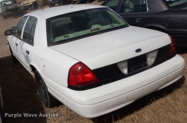 image for item GW9775 2006 Ford Crown Victoria Police Interceptor