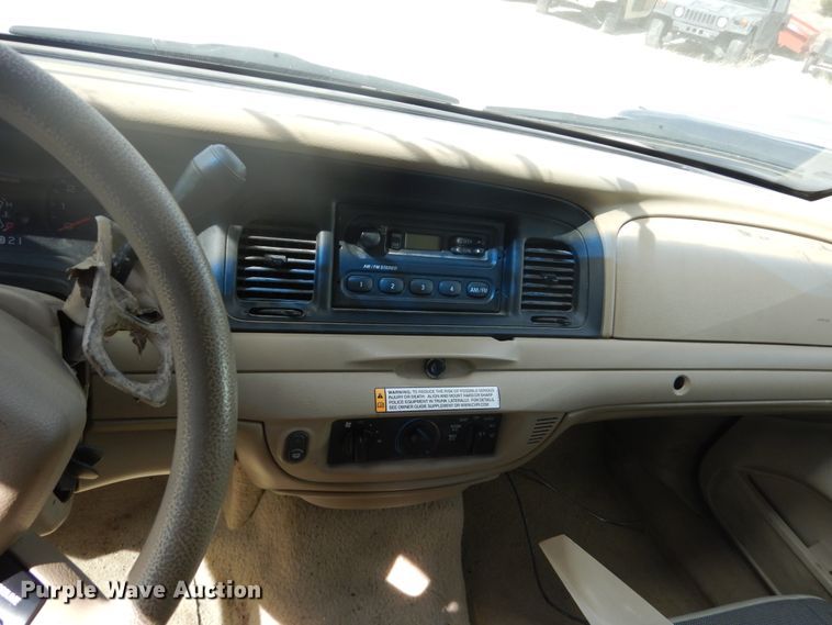 image for item GW9775 2006 Ford Crown Victoria Police Interceptor