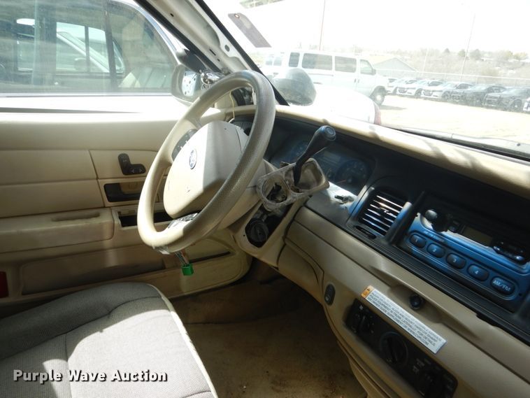 image for item GW9775 2006 Ford Crown Victoria Police Interceptor