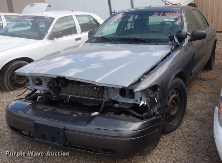 image for item GW9776 2010 Ford Crown Victoria Police Interceptor