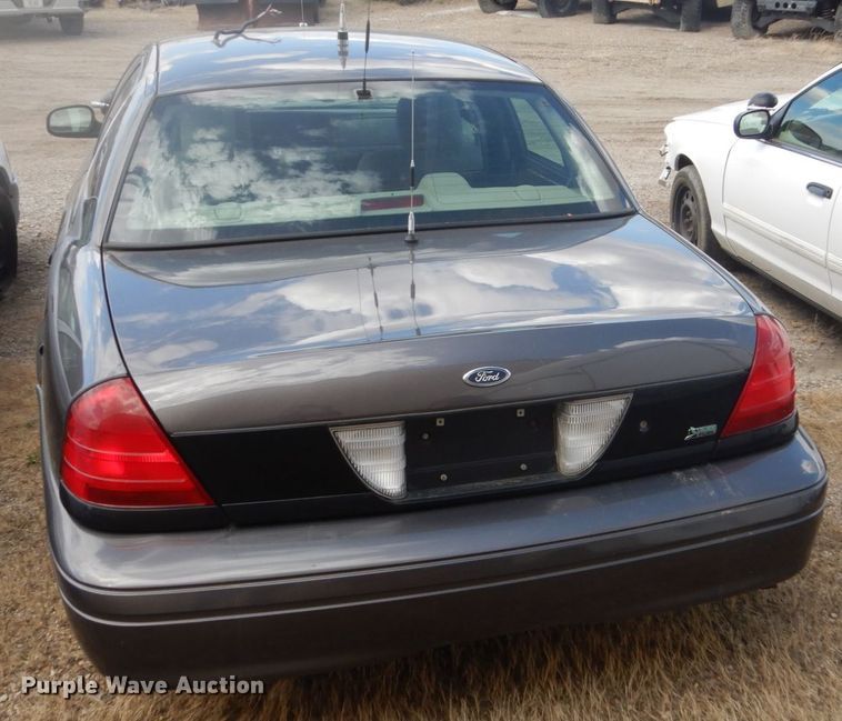 image for item GW9776 2010 Ford Crown Victoria Police Interceptor