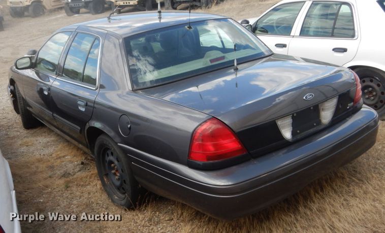 image for item GW9776 2010 Ford Crown Victoria Police Interceptor