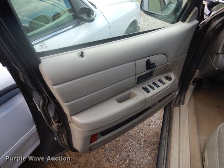 image for item GW9776 2010 Ford Crown Victoria Police Interceptor