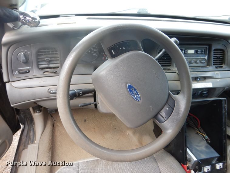 image for item GW9776 2010 Ford Crown Victoria Police Interceptor