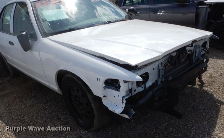 image for item GW9777 2010 Ford Crown Victoria Police Interceptor