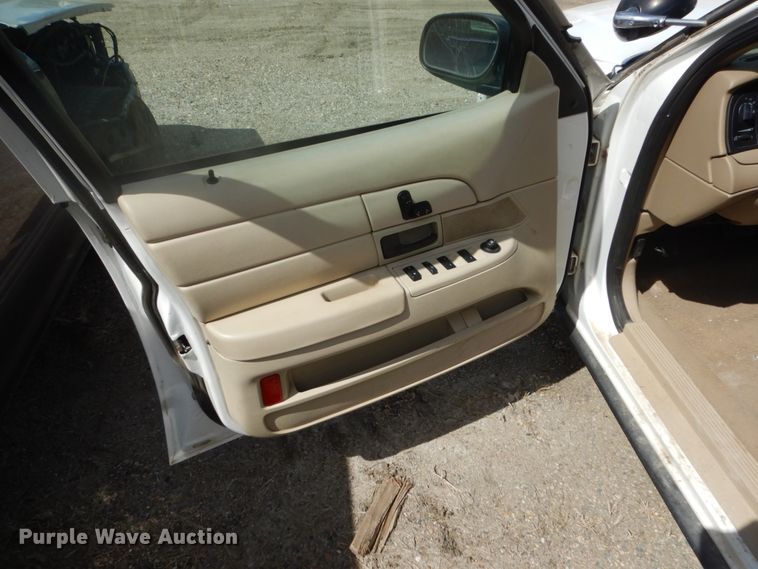 image for item GW9777 2010 Ford Crown Victoria Police Interceptor