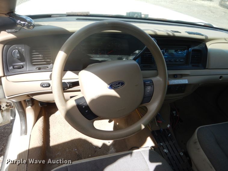 image for item GW9777 2010 Ford Crown Victoria Police Interceptor