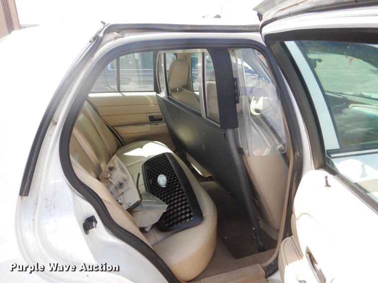 image for item GW9777 2010 Ford Crown Victoria Police Interceptor