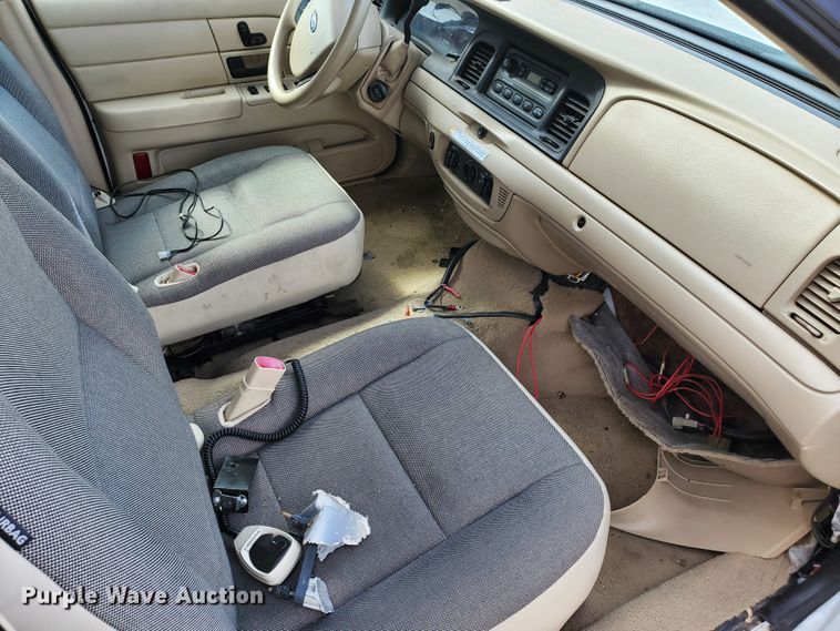 image for item GW9778 2009 Ford Crown Victoria Police Interceptor