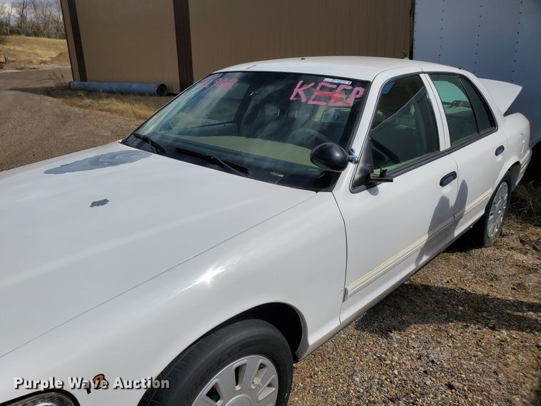 image for item GW9778 2009 Ford Crown Victoria Police Interceptor