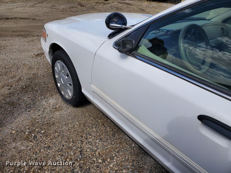 image for item GW9778 2009 Ford Crown Victoria Police Interceptor