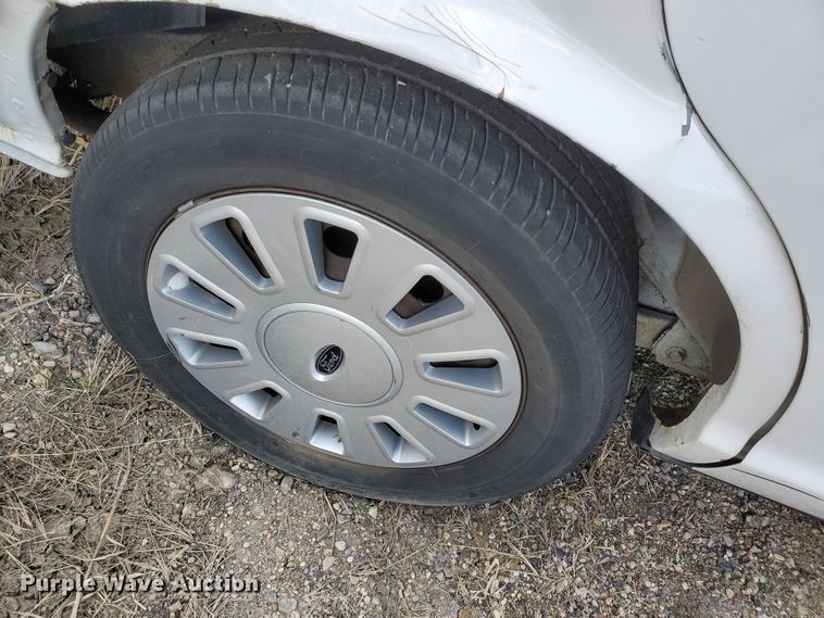 image for item GW9778 2009 Ford Crown Victoria Police Interceptor