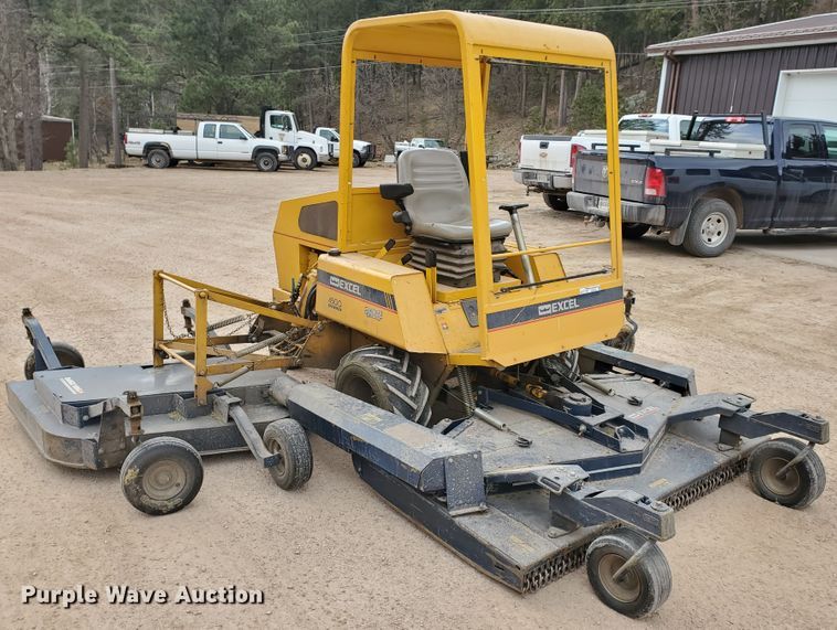 image for item GX9914 1993 Ex-Cel Hustler 4500 924738 ZTR lawn mower