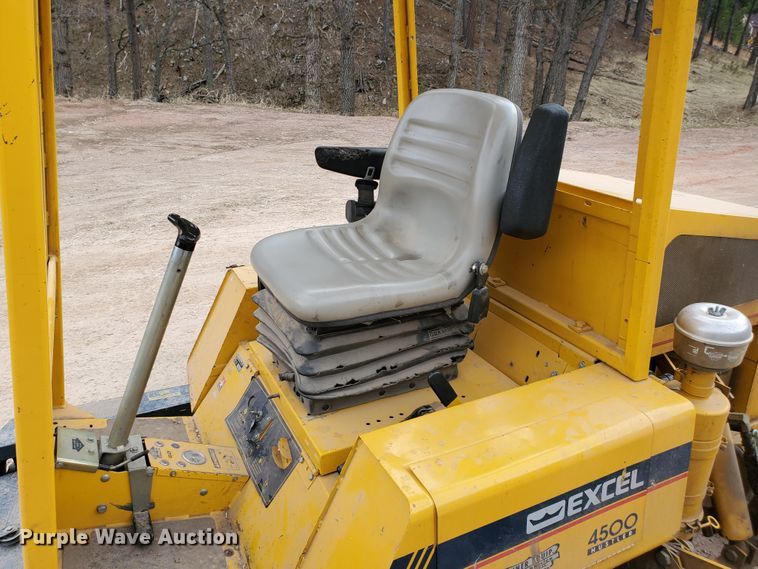 image for item GX9914 1993 Ex-Cel Hustler 4500 924738 ZTR lawn mower