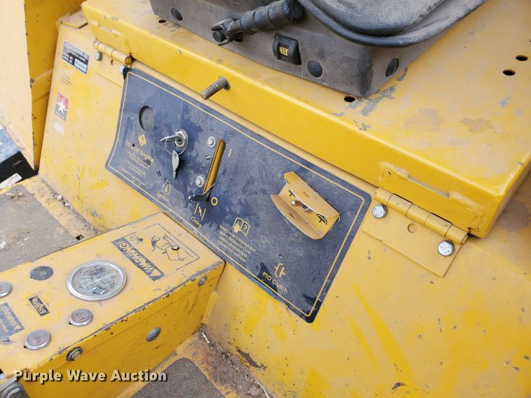 image for item GX9914 1993 Ex-Cel Hustler 4500 924738 ZTR lawn mower