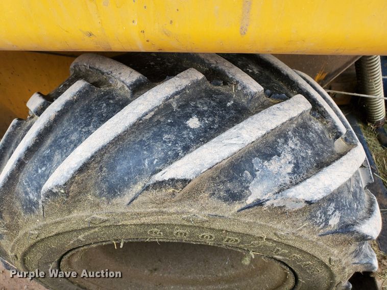 image for item GX9914 1993 Ex-Cel Hustler 4500 924738 ZTR lawn mower