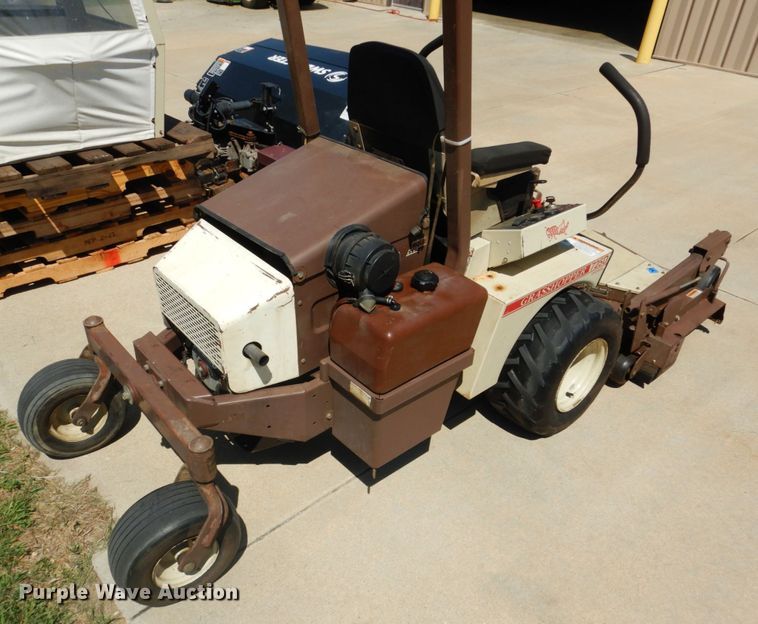 image for item GX9937 Grasshopper 725D ZTR lawn mower