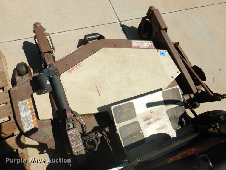 image for item GX9937 Grasshopper 725D ZTR lawn mower