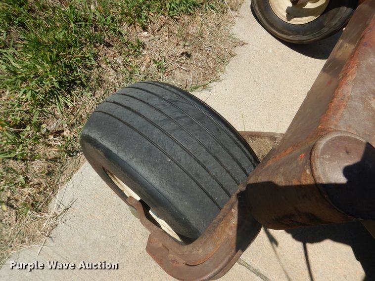 image for item GX9937 Grasshopper 725D ZTR lawn mower