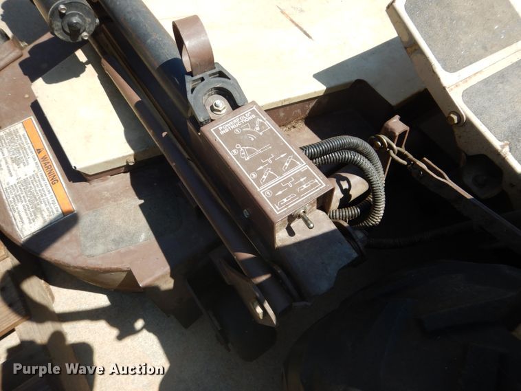 image for item GX9937 Grasshopper 725D ZTR lawn mower