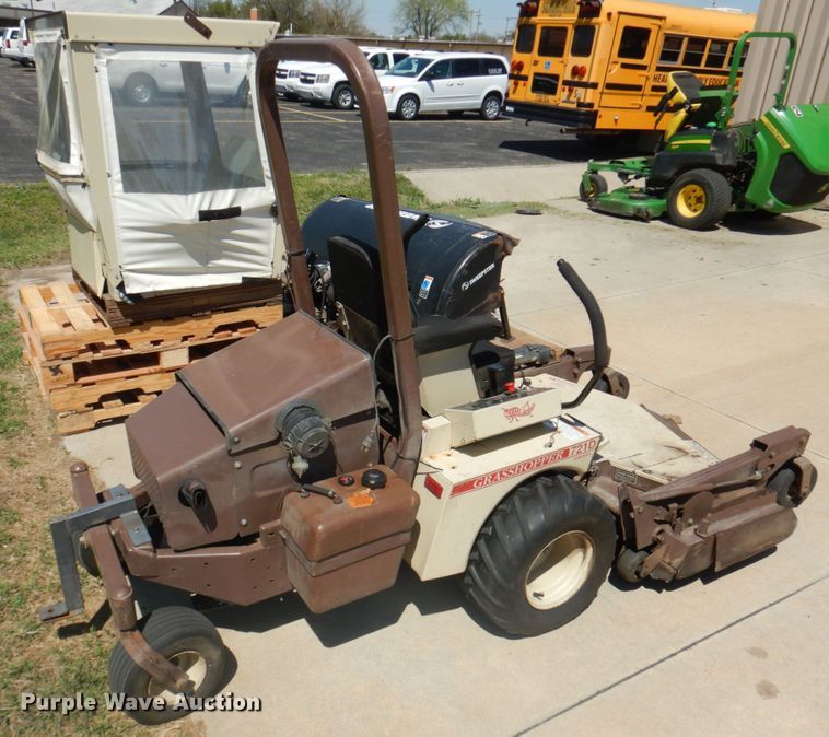 image for item GX9938 Grasshopper 721D ZTR lawn mower