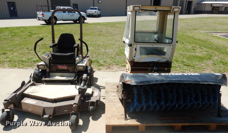 image for item GX9938 Grasshopper 721D ZTR lawn mower