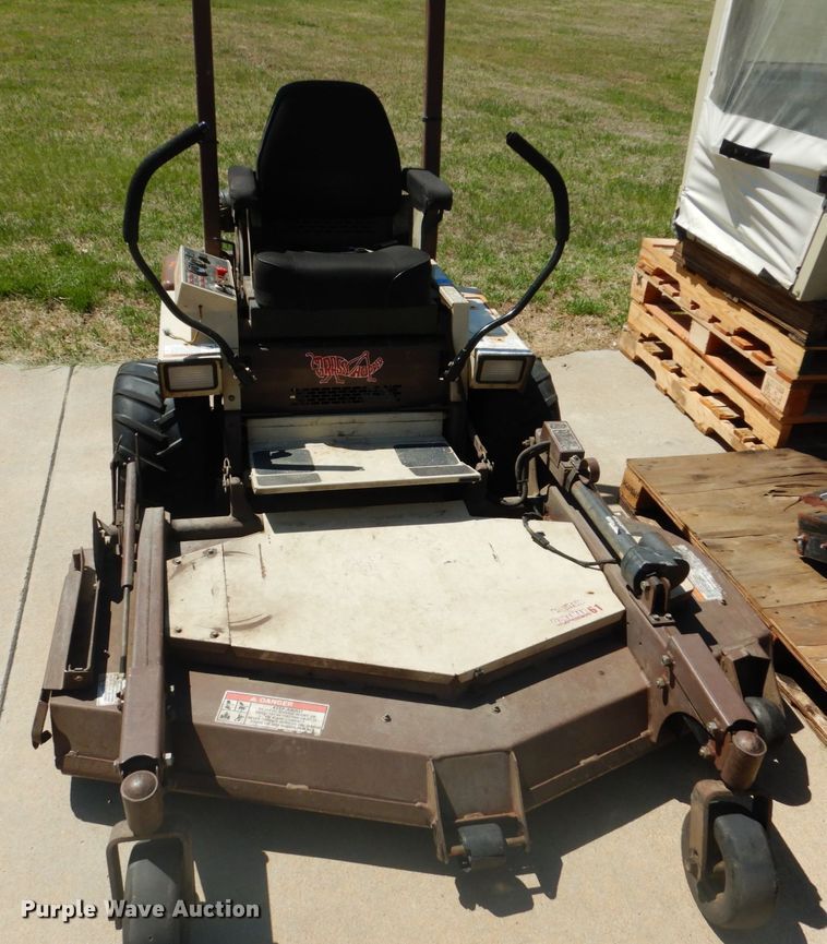 image for item GX9938 Grasshopper 721D ZTR lawn mower