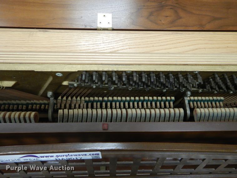 image for item HA9017 Hardwood piano