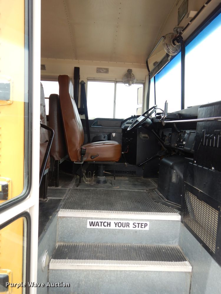 image for item HA9025 1997 International 3800 schoool bus