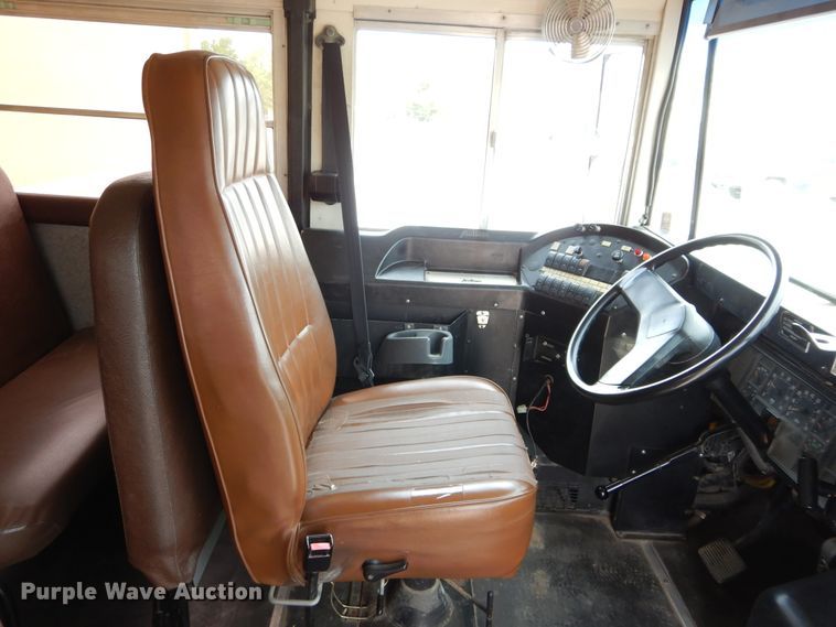 image for item HA9025 1997 International 3800 schoool bus