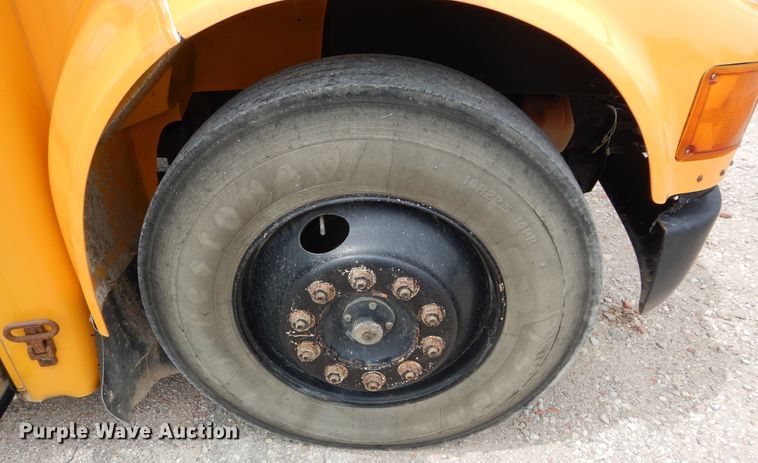 image for item HA9025 1997 International 3800 schoool bus