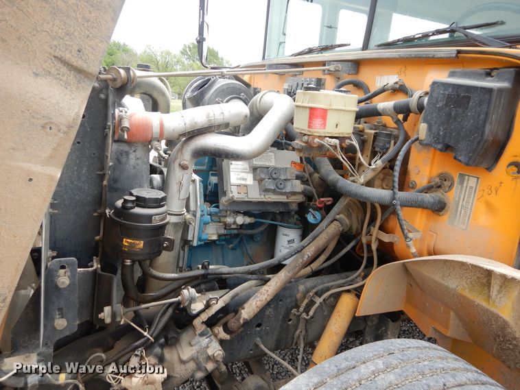 image for item HA9026 1999 International 3800 school bus