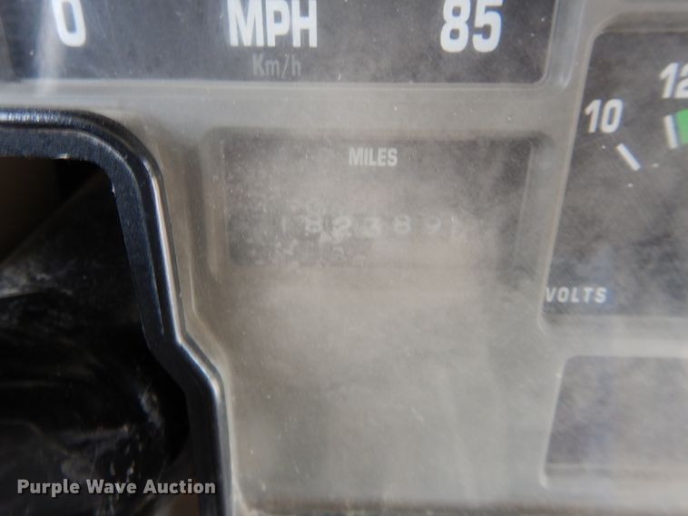 image for item HA9026 1999 International 3800 school bus