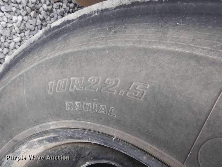 image for item HA9026 1999 International 3800 school bus