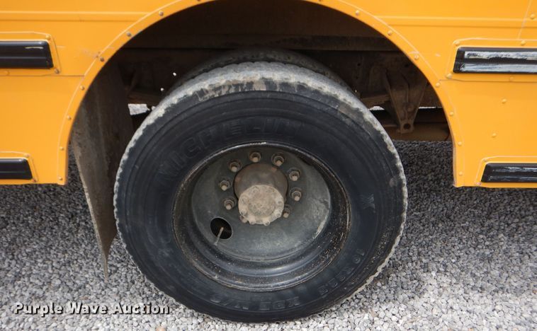 image for item HA9026 1999 International 3800 school bus