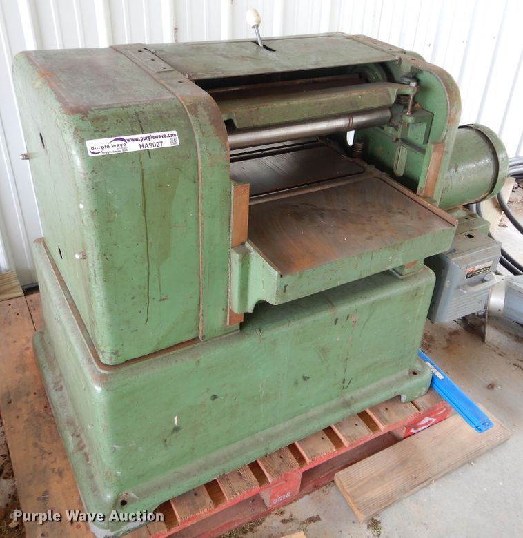 image for item HA9027 1976 Powermatic 180 planer