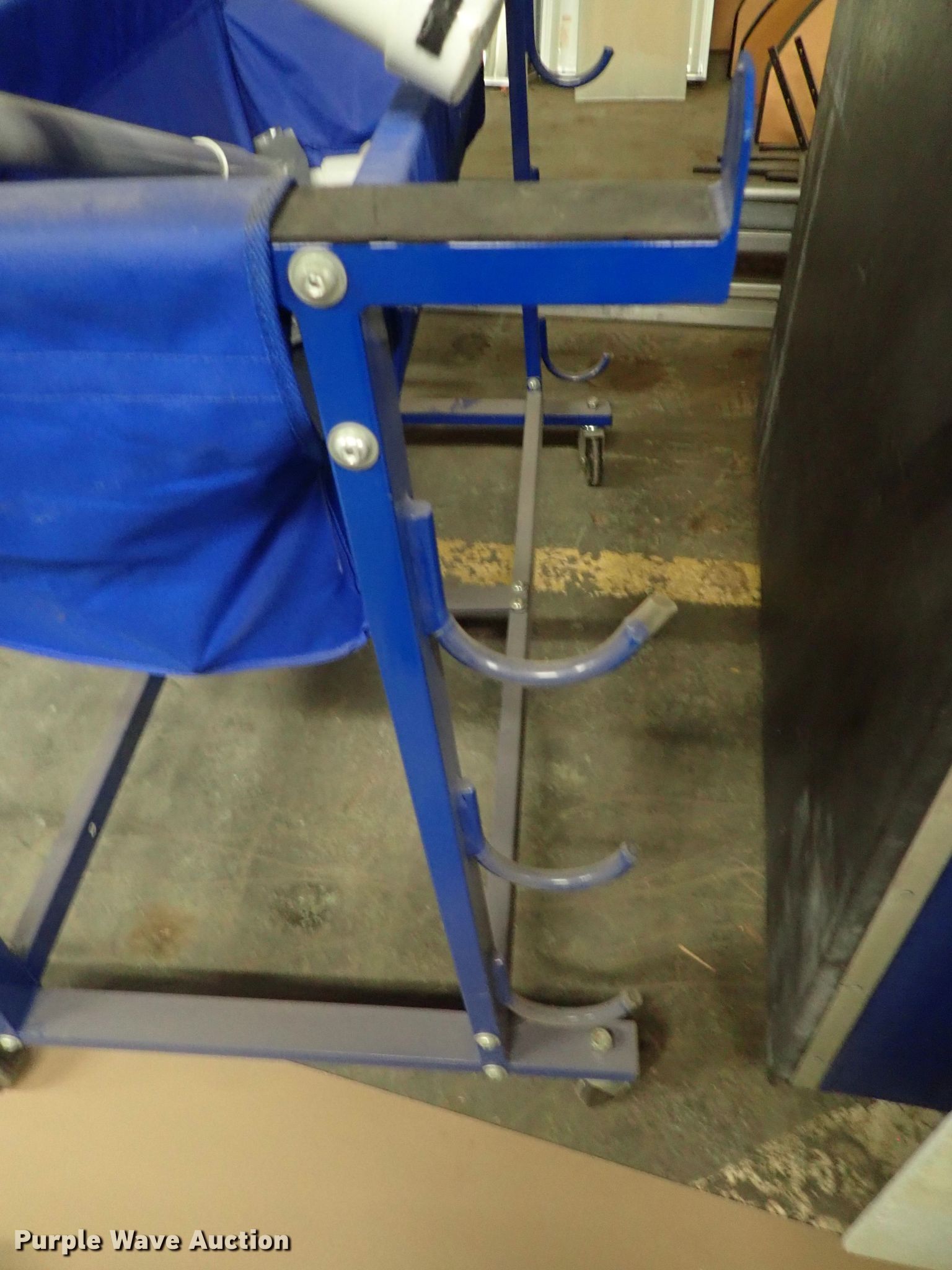 Toss Back Varsity 100 chalk cart in Halstead, KS Item GW9356 sold Purple Wave