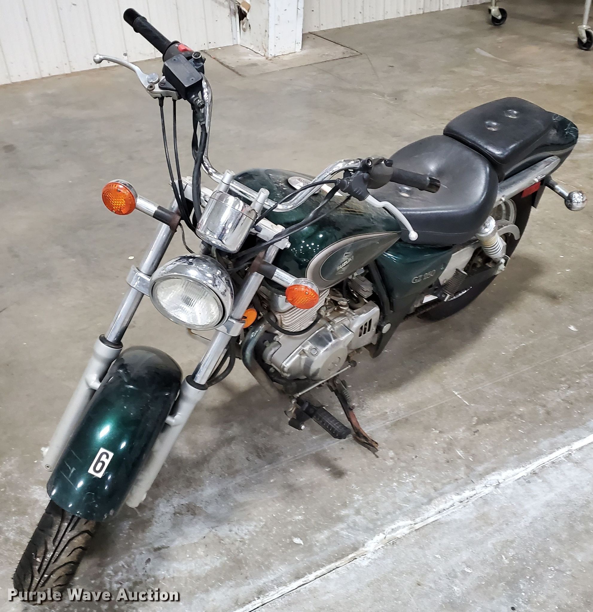 2001 Suzuki GZ250 motorcycle in Fort Pierre, SD Item GW9749