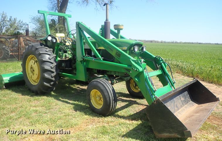 image for item DC3252 John Deere 4020 tractor