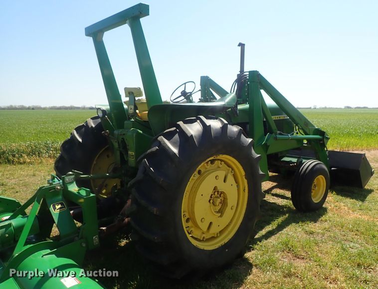 image for item DC3252 John Deere 4020 tractor
