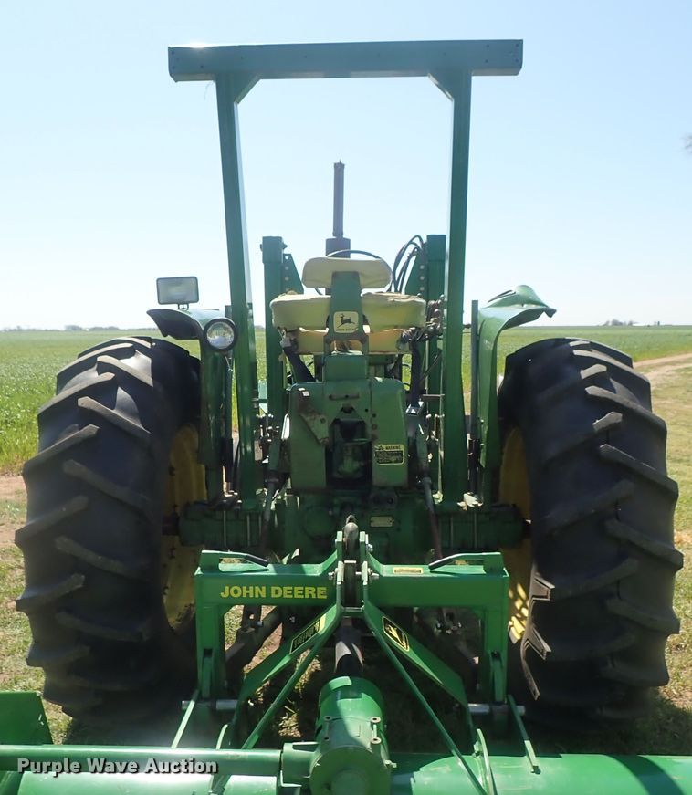 image for item DC3252 John Deere 4020 tractor