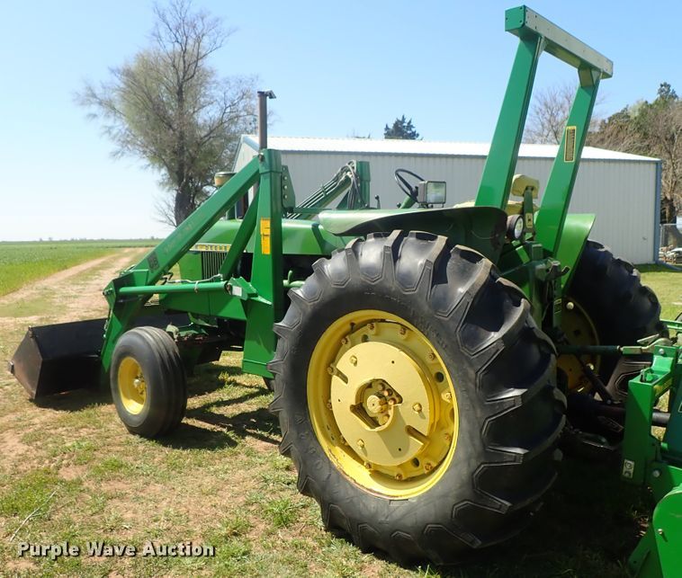 image for item DC3252 John Deere 4020 tractor